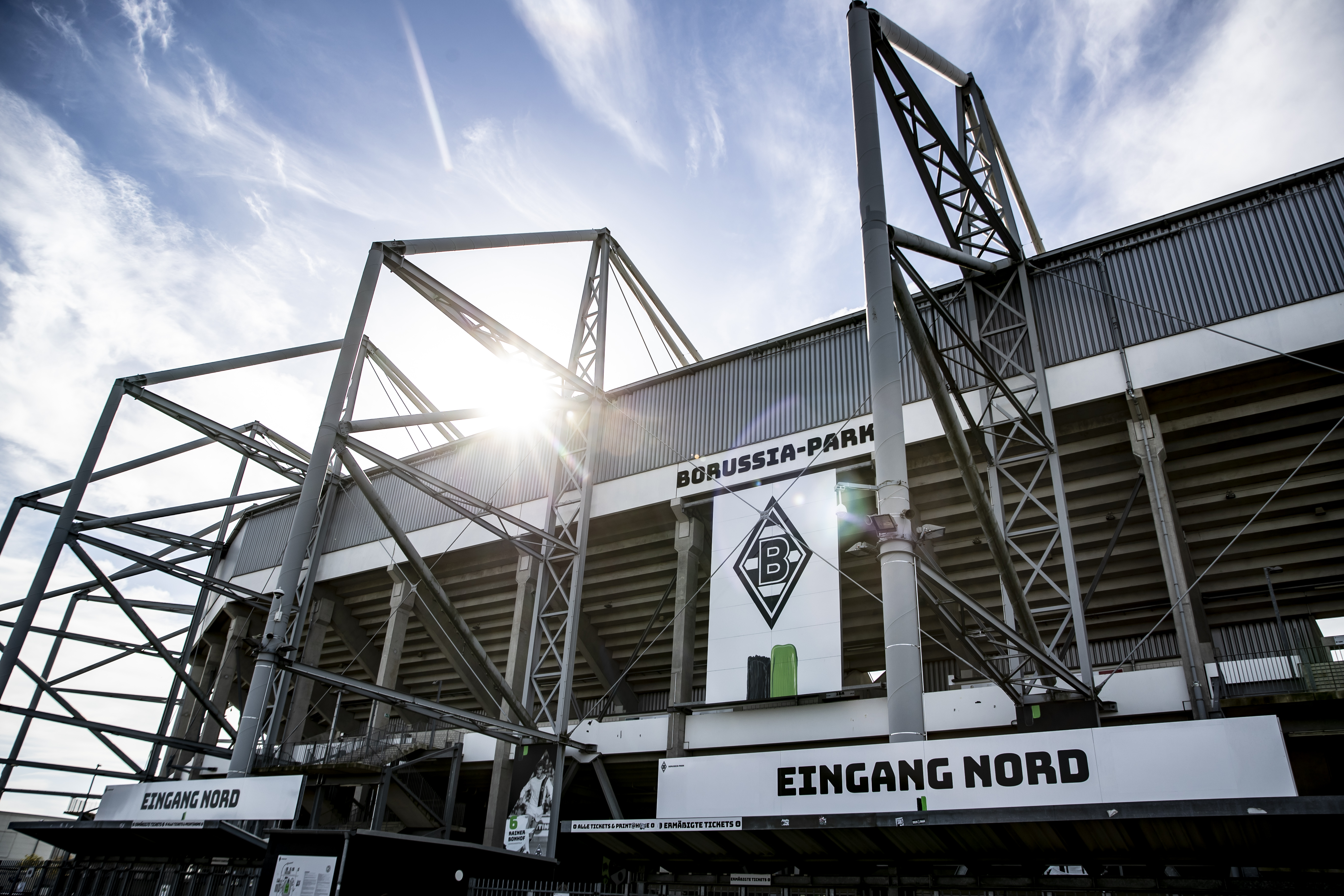 https://2203666.fs1.hubspotusercontent-na1.net/hubfs/2203666/BDE%20CAL%20Day%20Borussia-Park%20M%C3%B6nchengladbach.jpg